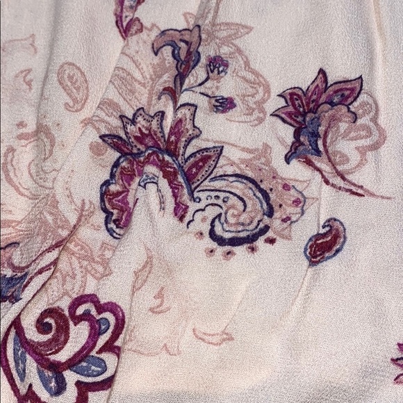 Torrid paisley light pink semi sheer blouse - Picture 6 of 9